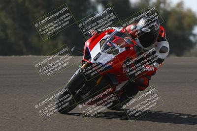 media/Nov-02-2025-Lets Ride (Sun) [[f7a3caa734]]/B Group/1120am (Turn 2 Inside)/